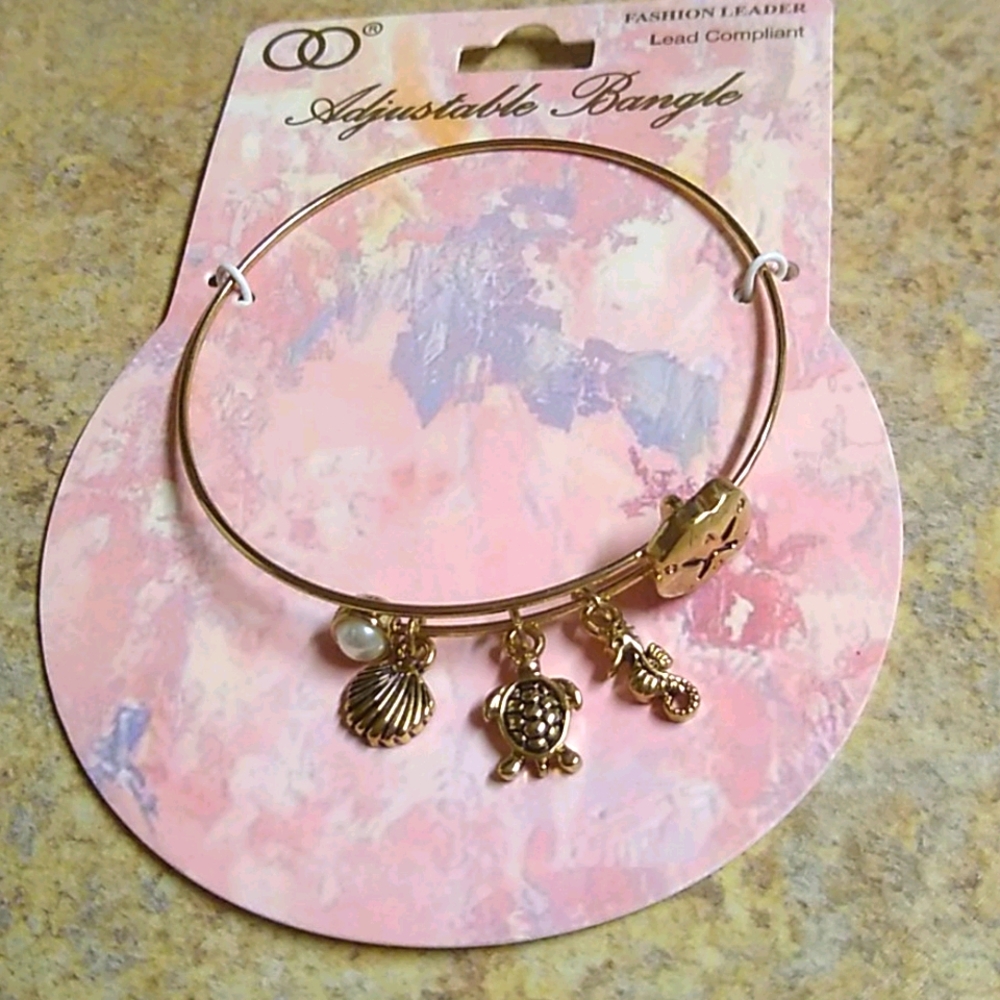 😻 3 For $15 Sea Life Themed Gold Bangle Bracelet